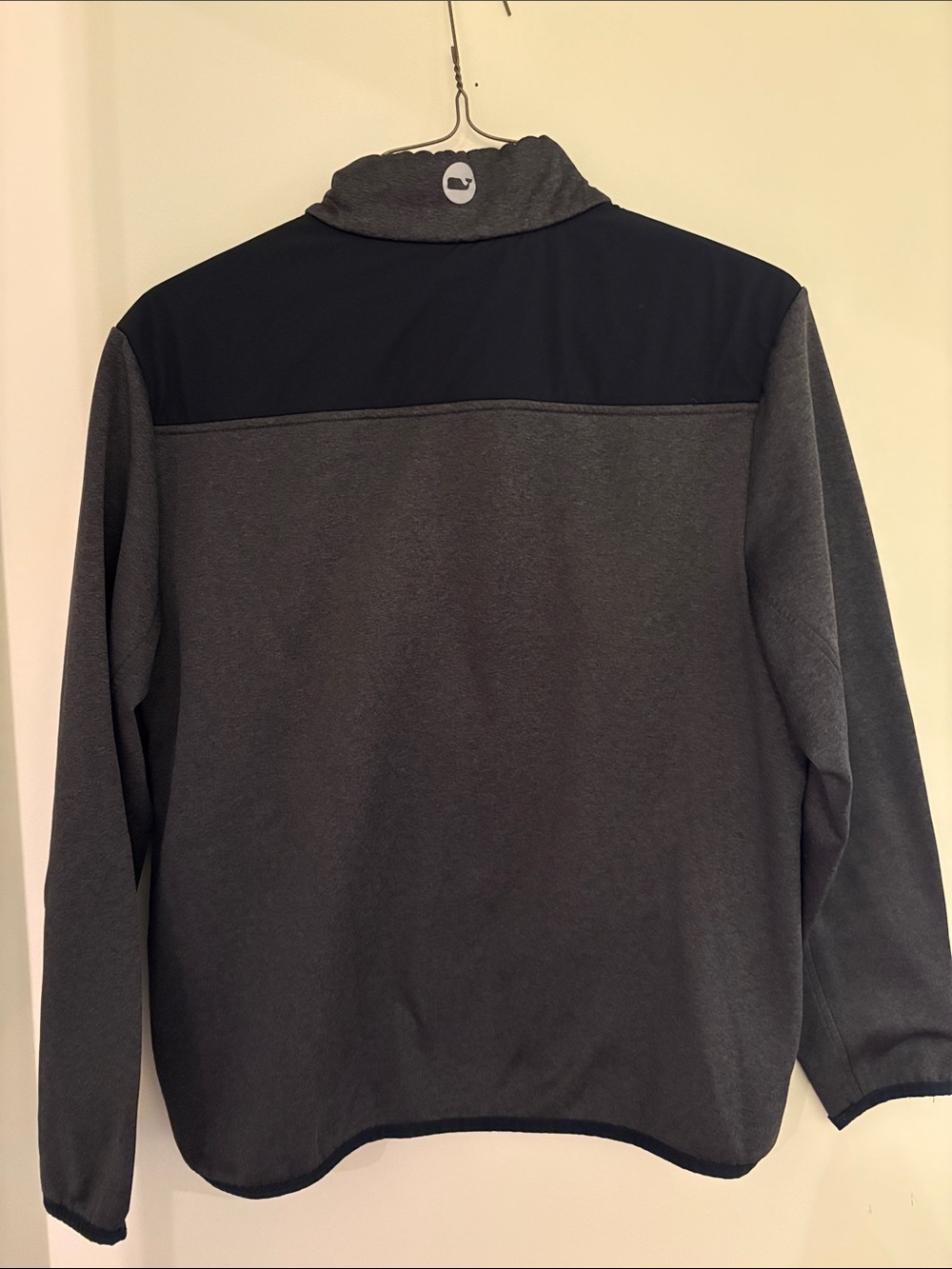 Vineyard Vines Men's Charcoal Half-Zip Pullover with Red Trim - Picture 7 of 7